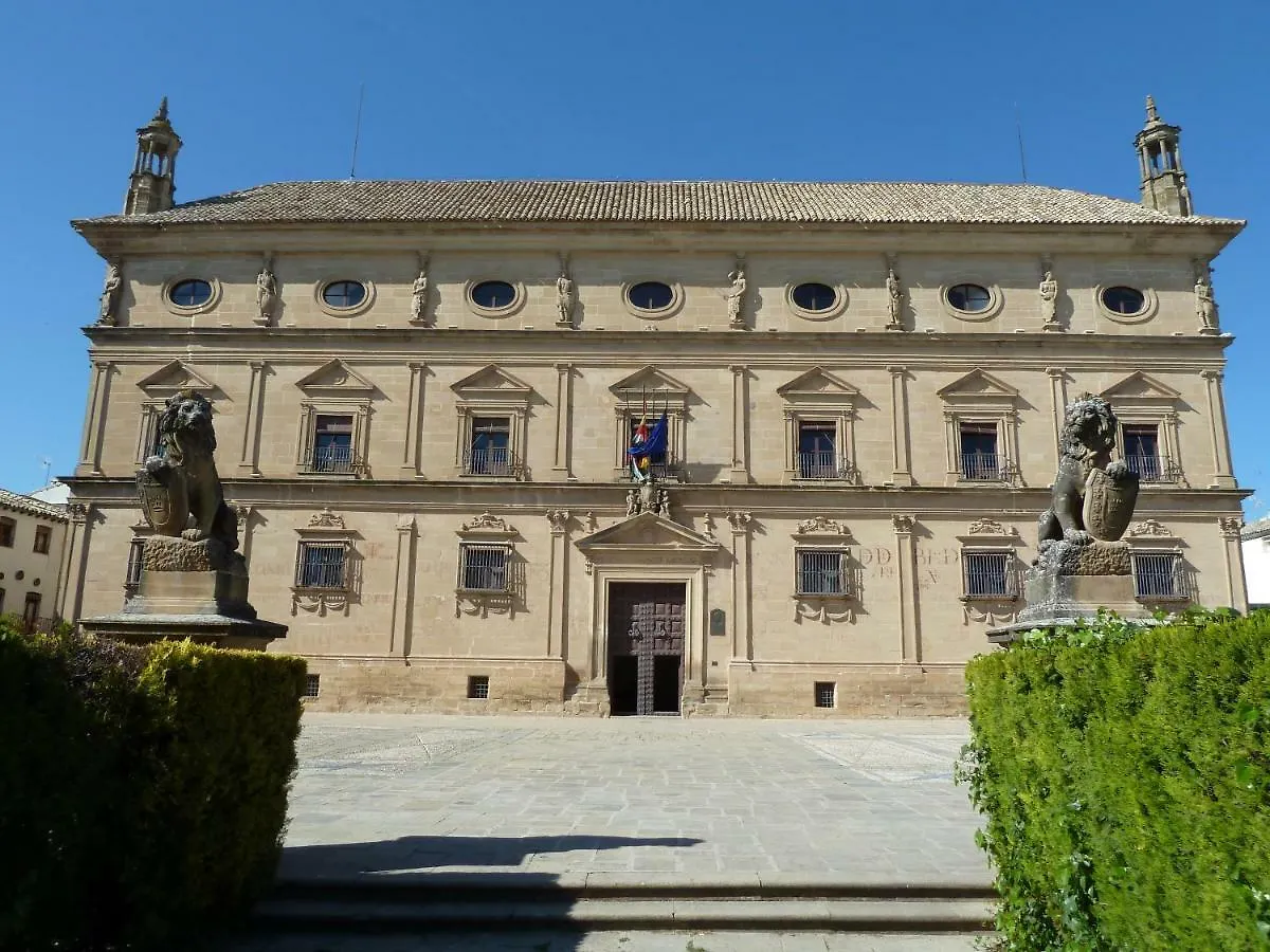 Villa La Casa del Alfarero - Premio Andalucia de Artesania Úbeda 0*,  España